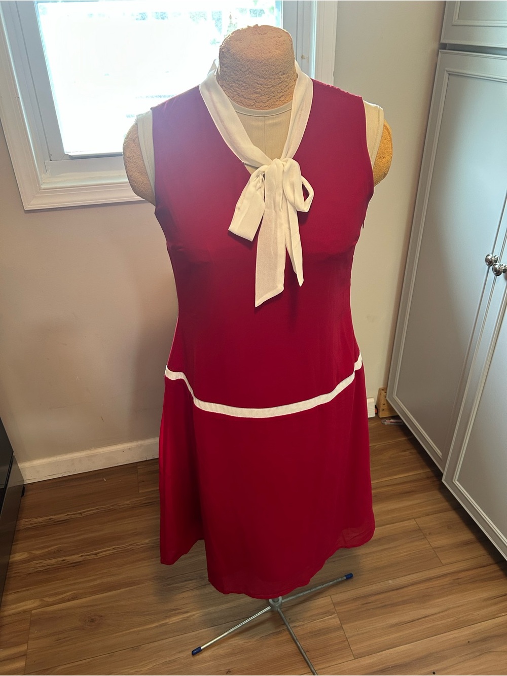 1920s Inspired Sleeveless Red Bow-Front Dress with White Trim Size Medium
